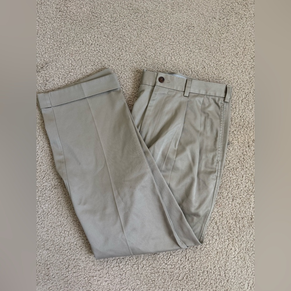 Daniel Cremieux Men's Light Gray Chinos